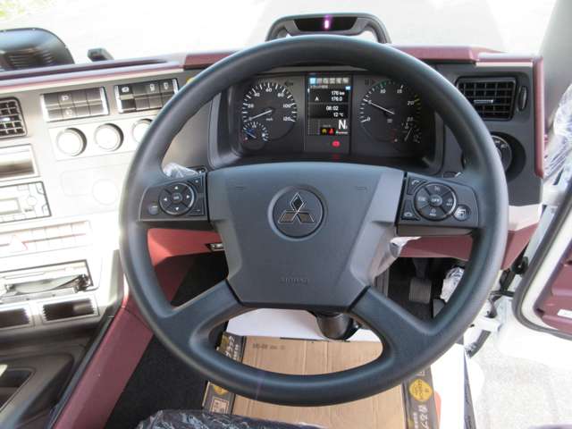 Mitsubishi Fuso Super Great 11