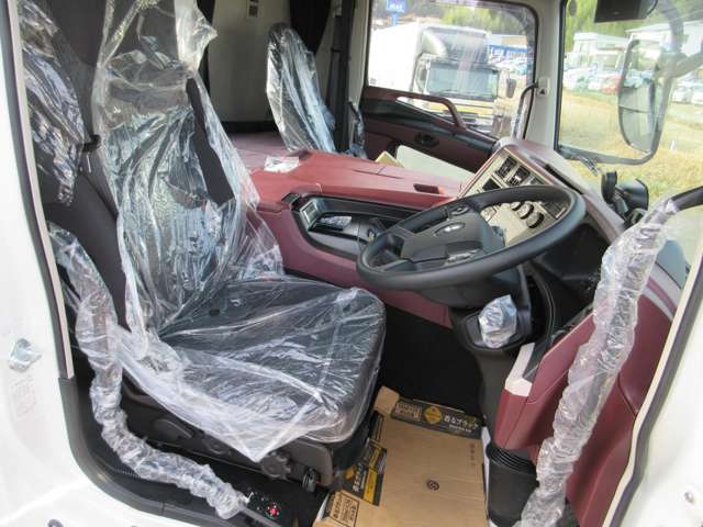 Mitsubishi Fuso Super Great 8