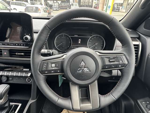 Mitsubishi Triton 9