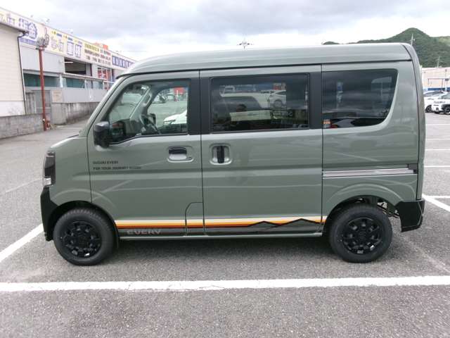 Suzuki Every 12