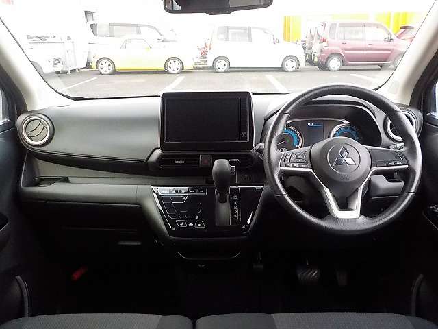 Mitsubishi eK X 3
