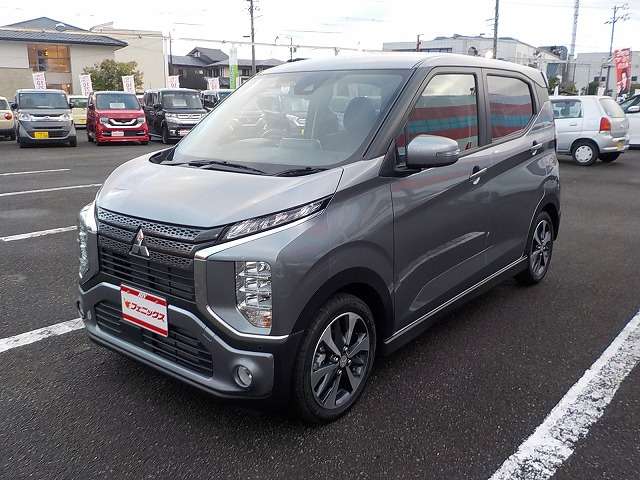 Mitsubishi eK X 4
