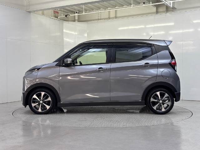 Mitsubishi eK X 9