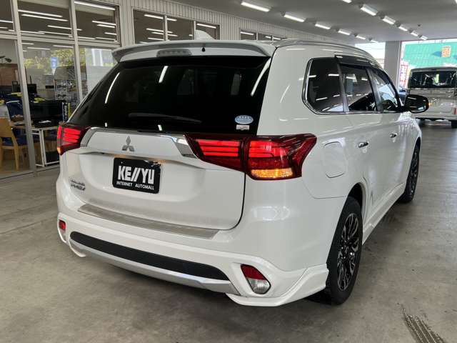 Mitsubishi Outlander PHEV 5