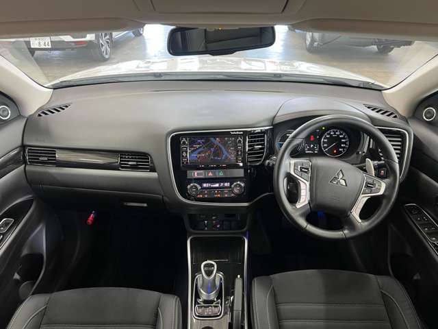 Mitsubishi Outlander PHEV 6