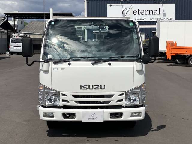 Isuzu Elf 6