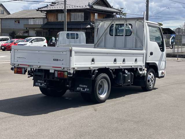 Isuzu Elf 10