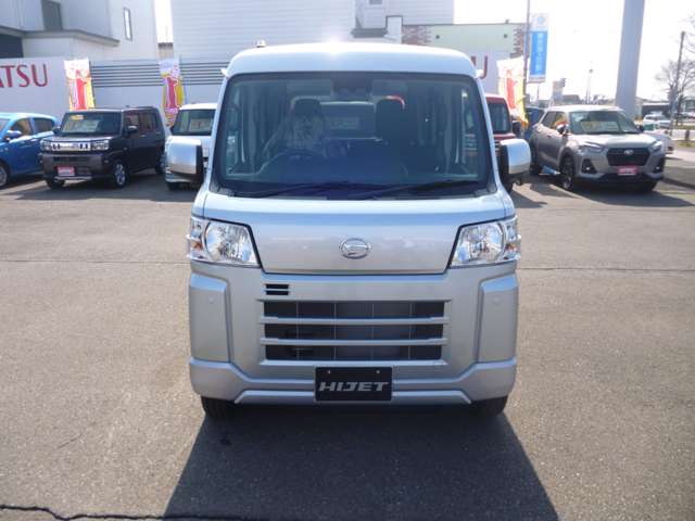 Daihatsu Hijet Cargo 2