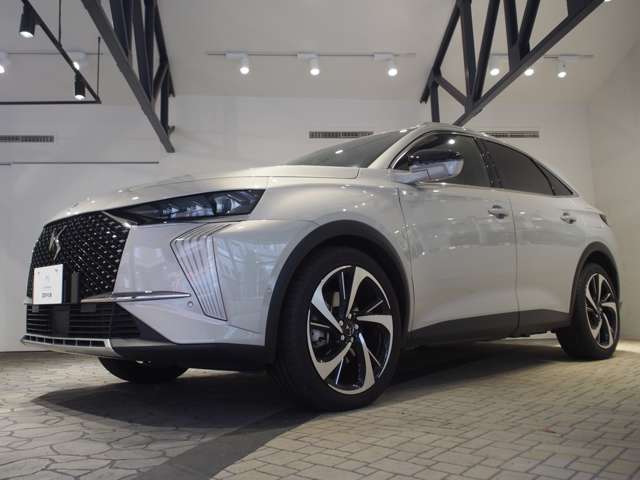 DS Automobiles DS7 11