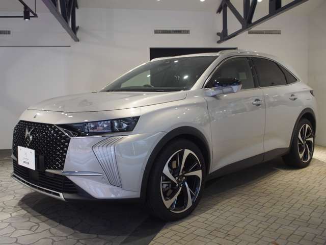 DS Automobiles DS7 10