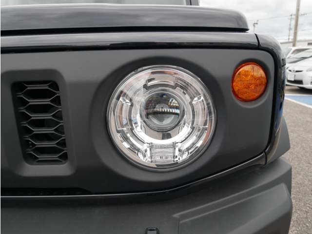 Suzuki Jimny Sierra 10