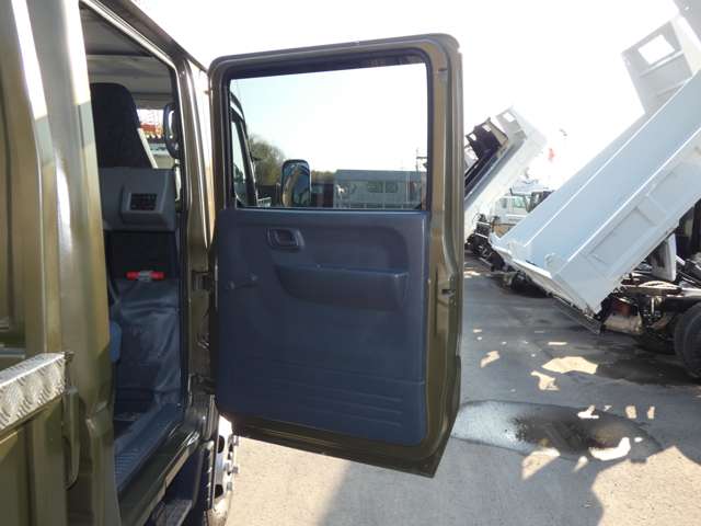 Mitsubishi Fuso Canter 11