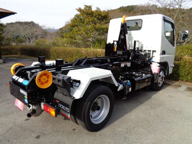 Mitsubishi Fuso Canter 6