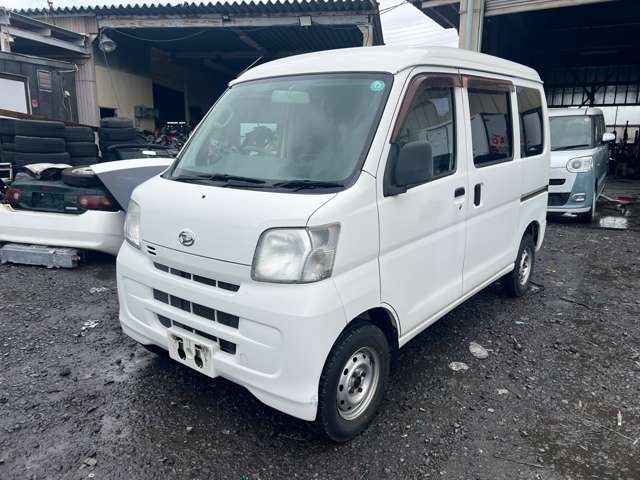 Daihatsu Hijet Cargo 5