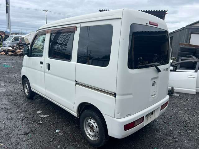 Daihatsu Hijet Cargo 8