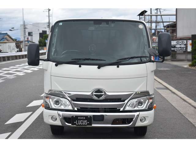 Hino Dutro 7