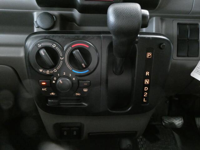 Suzuki Every 12