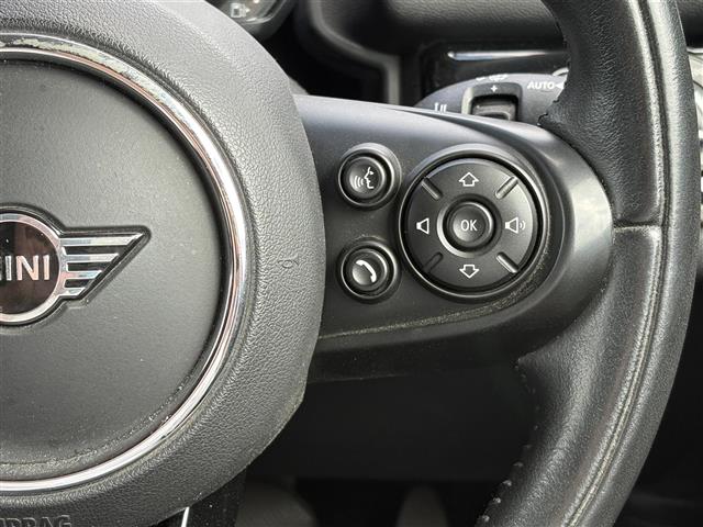 MINI Crossover 11