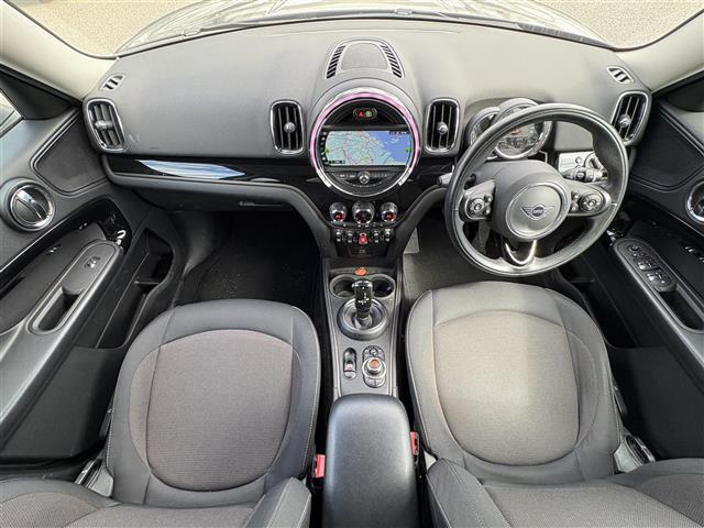 MINI Crossover 8