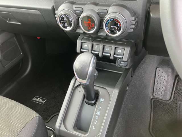 Suzuki Jimny Sierra 12