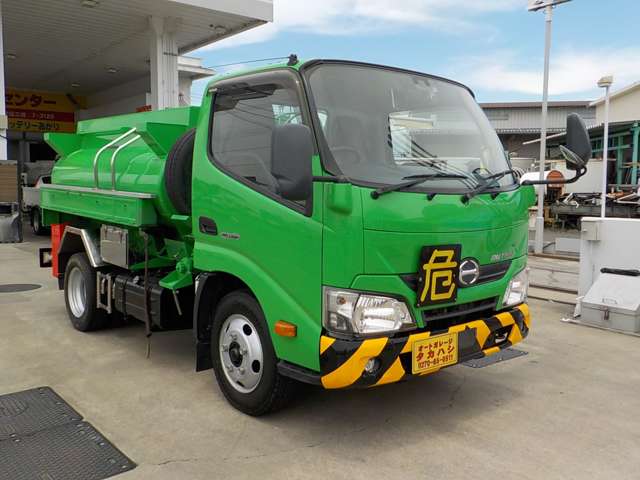 Hino Dutro 7