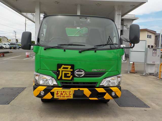 Hino Dutro 8