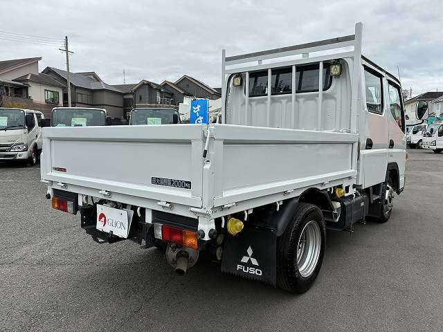 Mitsubishi Fuso Canter 6
