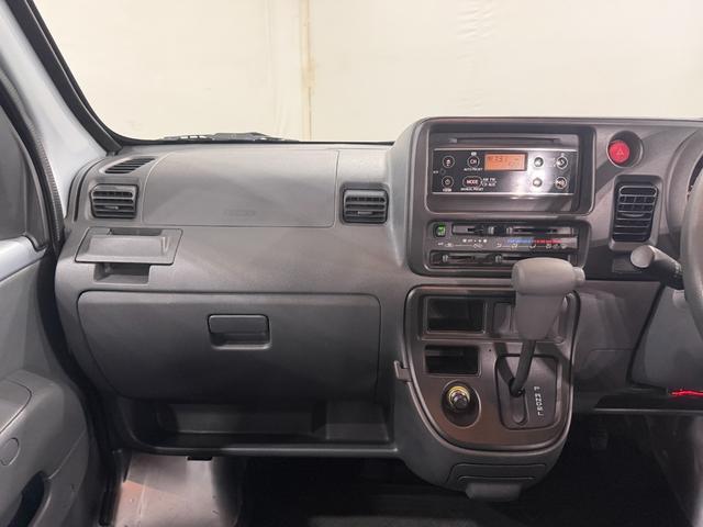 Daihatsu Hijet Deck Van 6