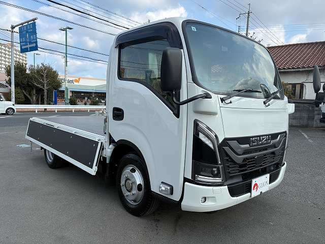 Isuzu Elf 10