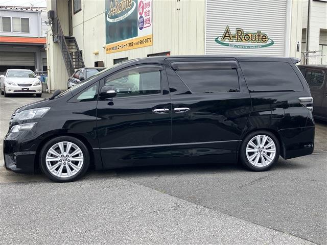Toyota Vellfire 12