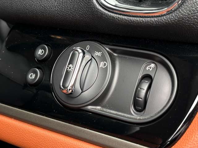MINI Crossover 7
