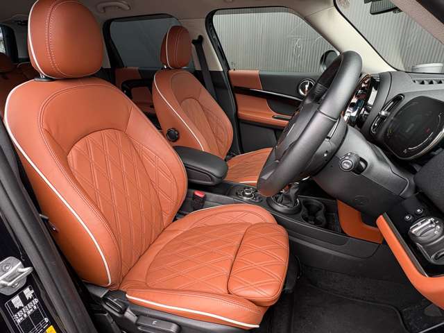 MINI Crossover 8