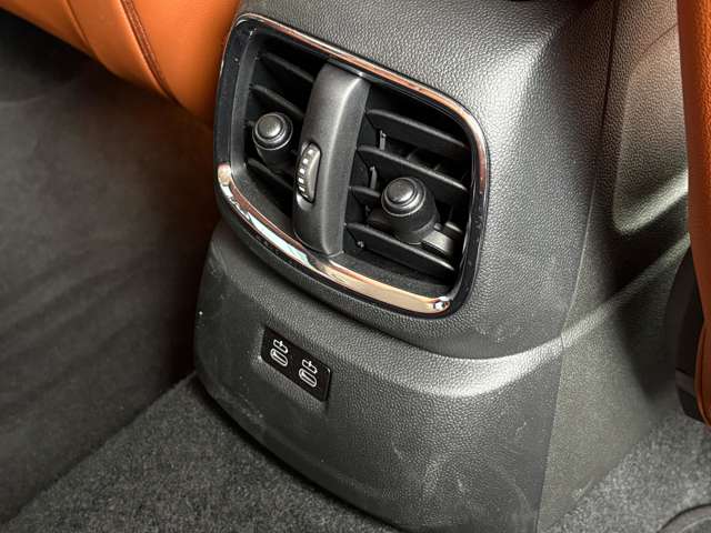 MINI Crossover 10