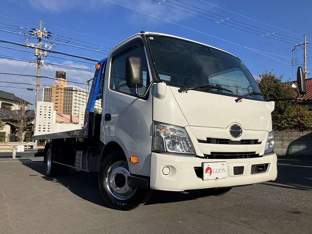 Hino Dutro 4