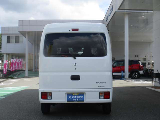 Suzuki Every 11