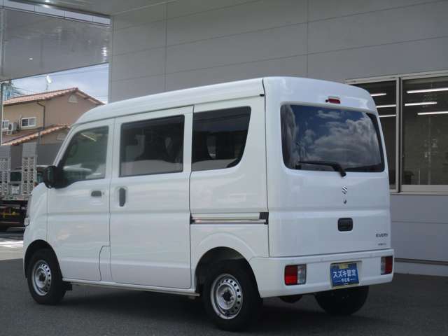 Suzuki Every 12