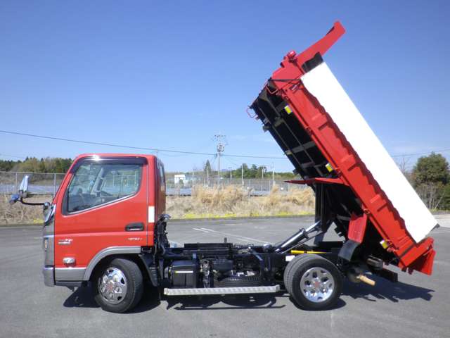Mitsubishi Fuso Canter 7