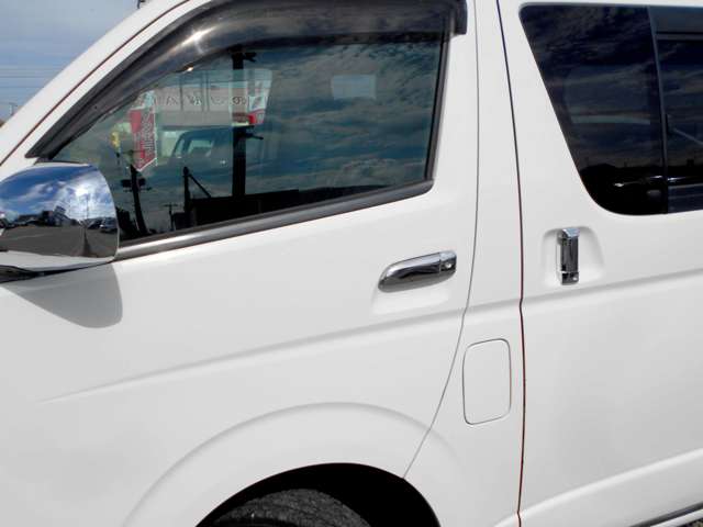 Toyota Regius Ace 4