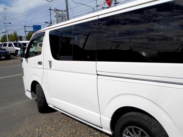 Toyota Regius Ace 10