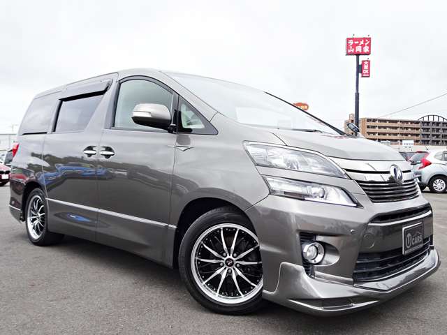 Toyota Vellfire 9