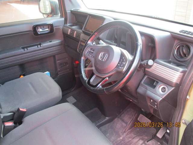 Honda N-VAN 12