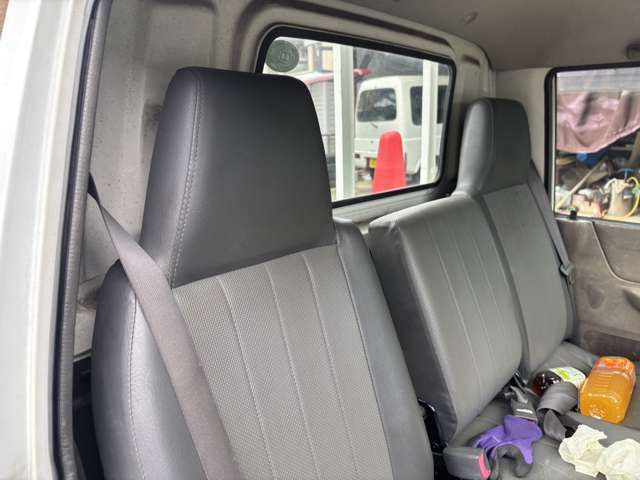 Mazda Bongo Truck 10