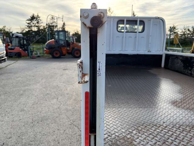 Mitsubishi Fuso Canter 12