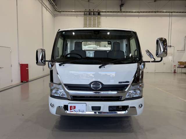 Hino Dutro 2