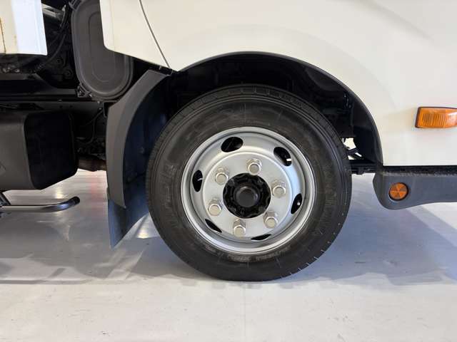 Hino Dutro 10