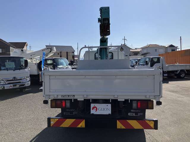Isuzu Elf 7