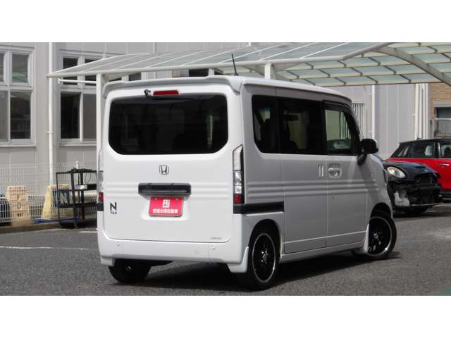 Honda N-VAN 10