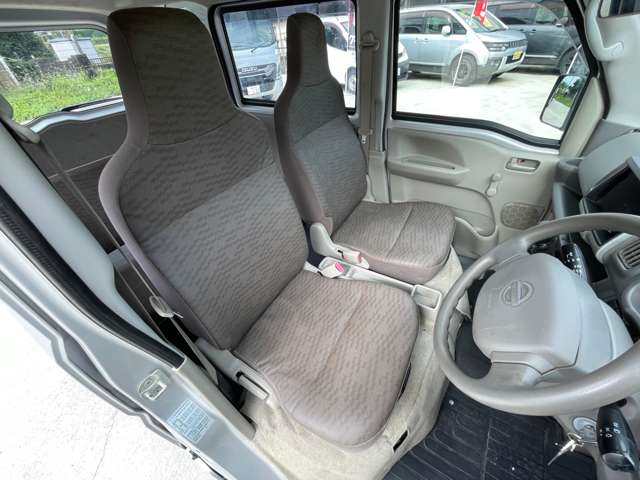 Nissan NV100 Clipper 12