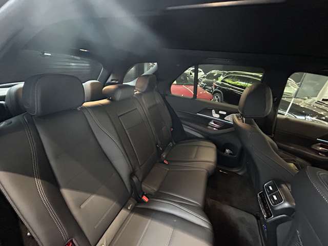 Mercedes-Benz GLE 7