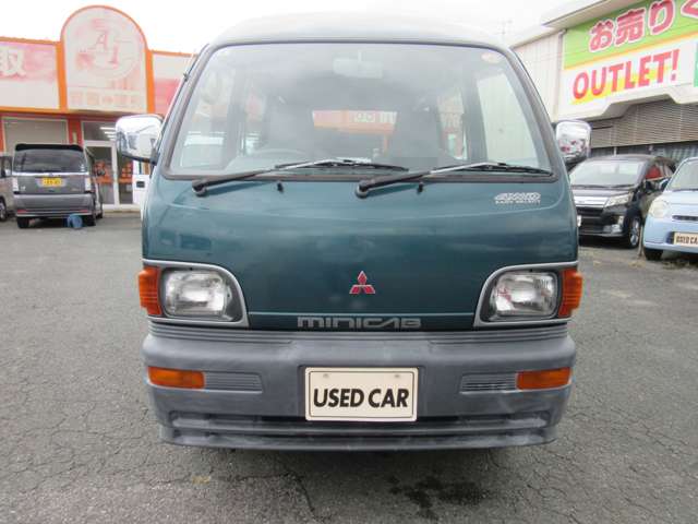 Mitsubishi Minicab Van 6